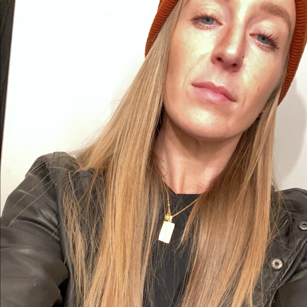 Meet your Posher, Stacy